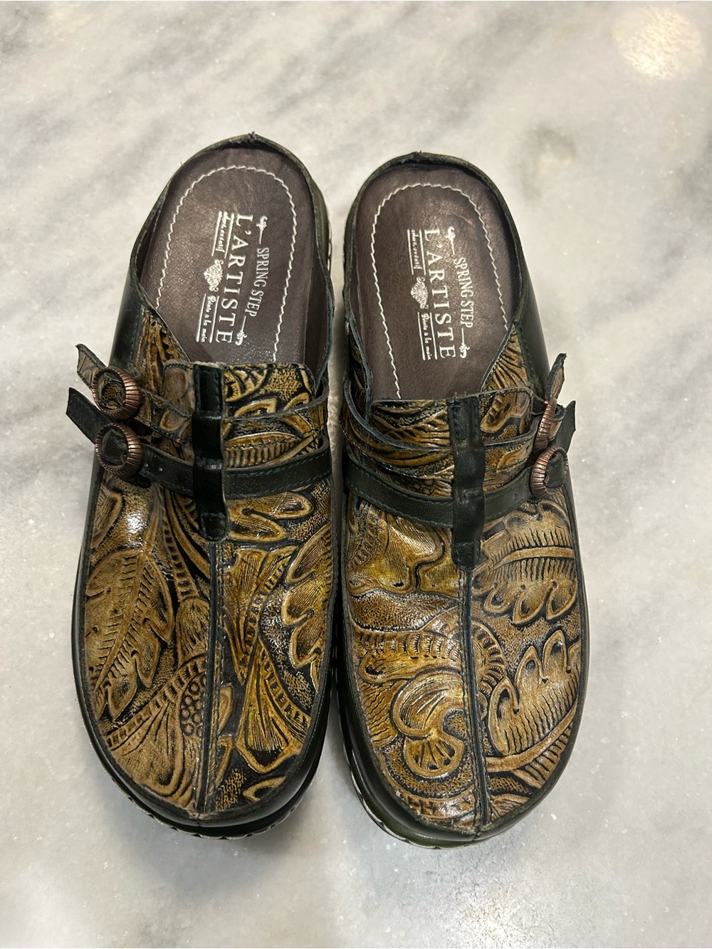 L'Artiste Spring Step Womens 40 Green Gold Leather Comfort Clogs Mules Slip On